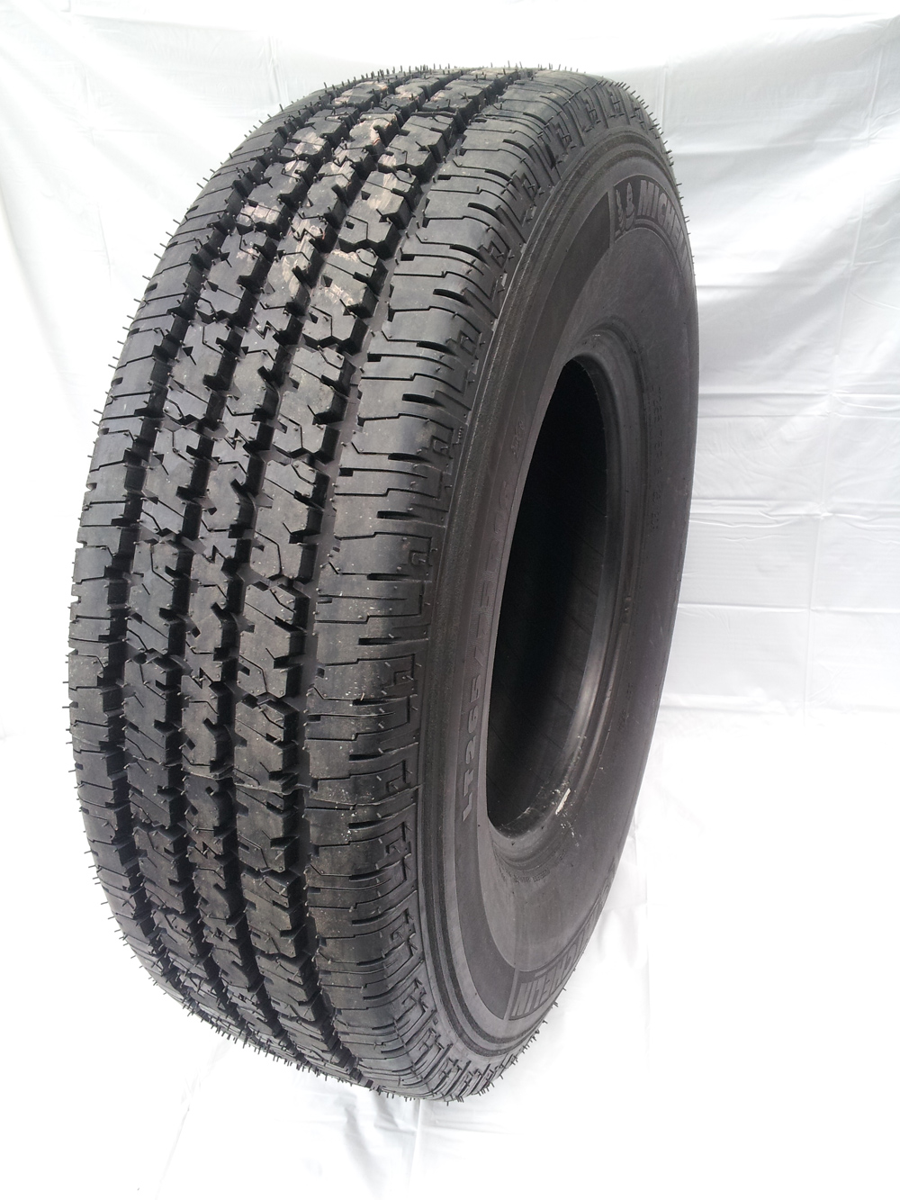 Tire Recappers - LT265/75R16 Retread Proforce Ht